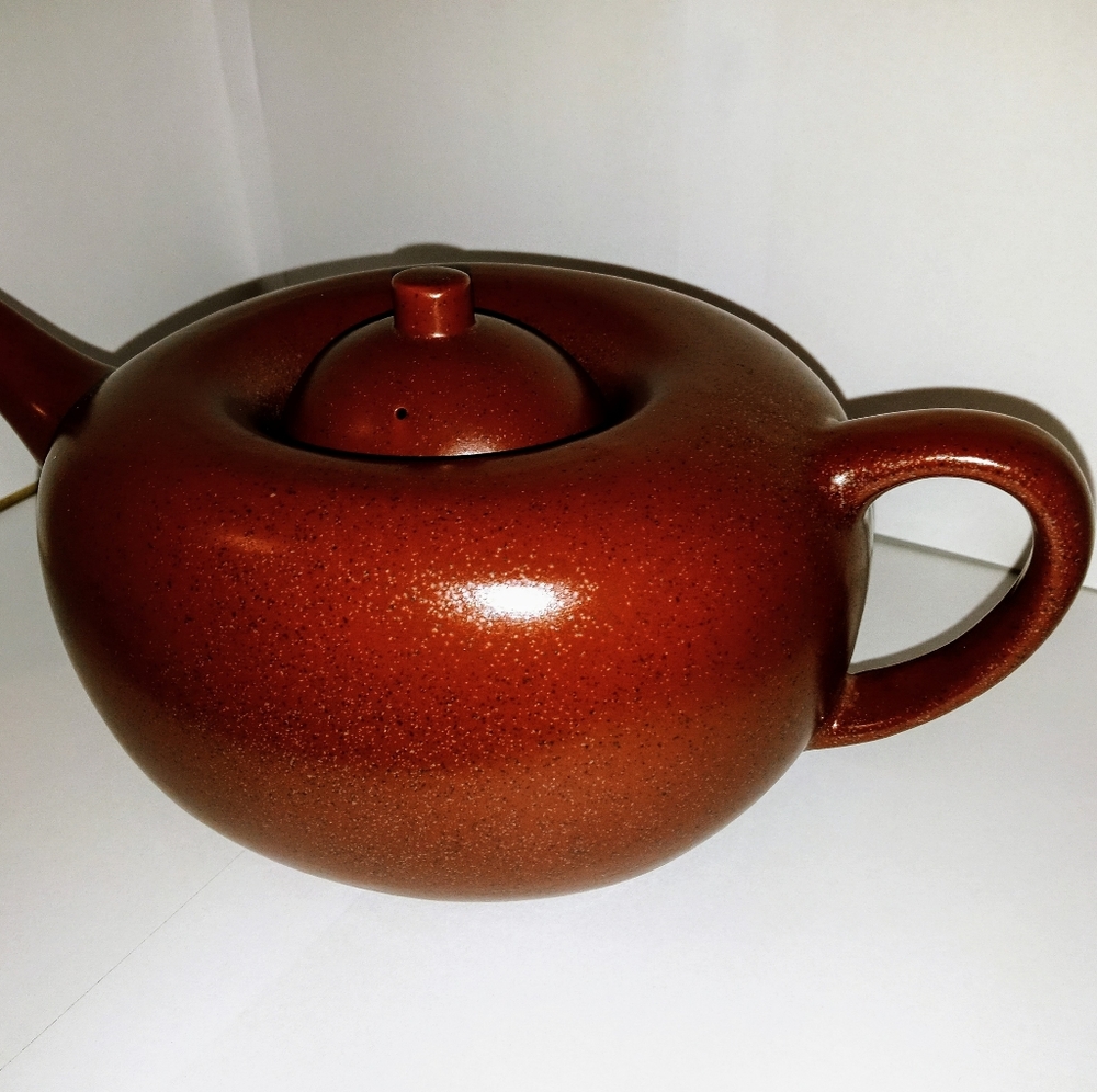 Joseph Abboud Oval Westbury Court Teapot